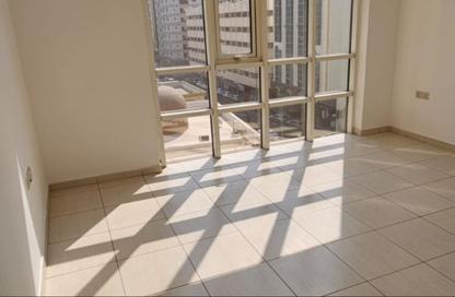 Apartment - 1 - 2 for rent in Al Majaz 1 - Al Majaz - Sharjah