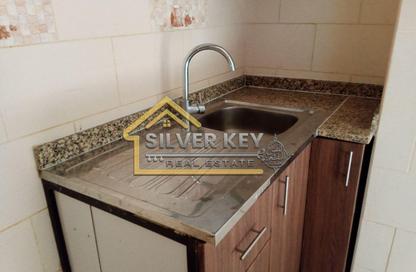 Apartment - Studio - 1 Bathroom for rent in Clock Tower Offices - Al Musalla - Al Gharb - Sharjah