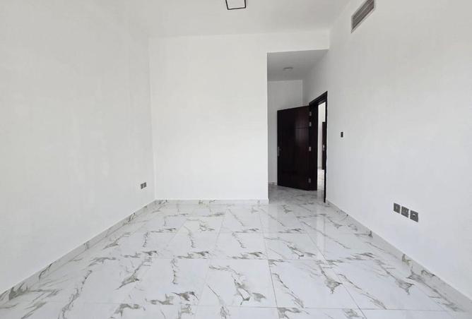 58567750 - صورة العقار 3