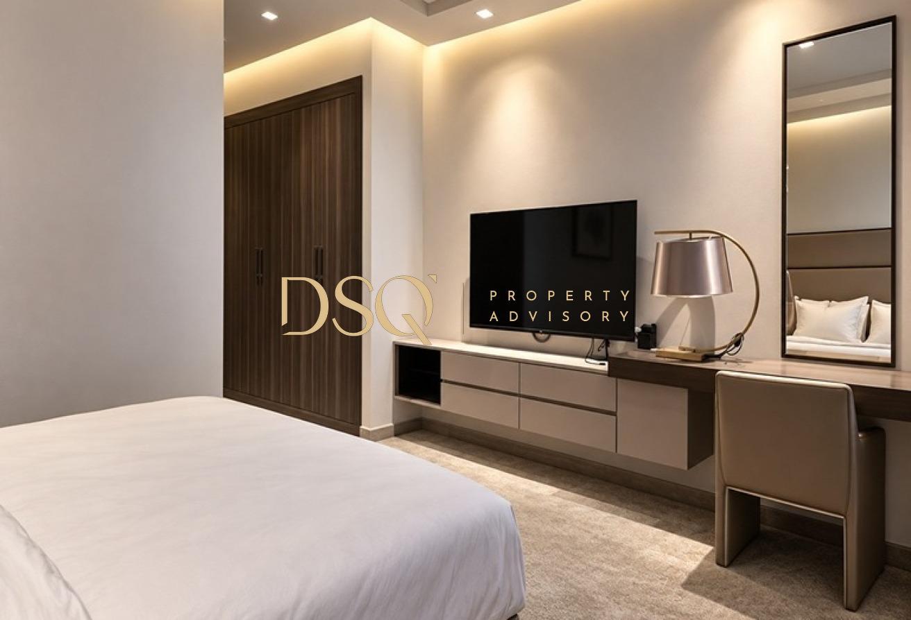 Penthouse 3 B/R Furnished with Partial sea view photo 7