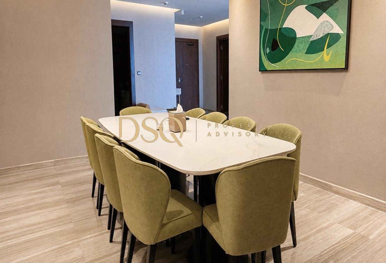 Penthouse 3 B/R Furnished with Partial sea view photo 2