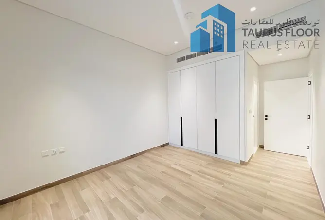 155591295 - Property Image 2