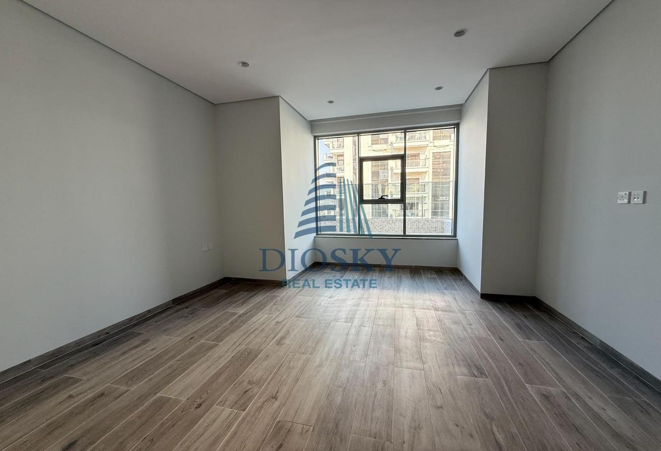 Brand New | Modern Apartment |4BHK With Maids Room photo 9