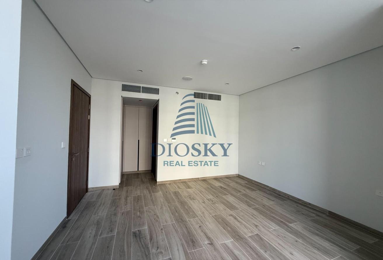 Brand New | Modern Apartment |4BHK With Maids Room photo 10