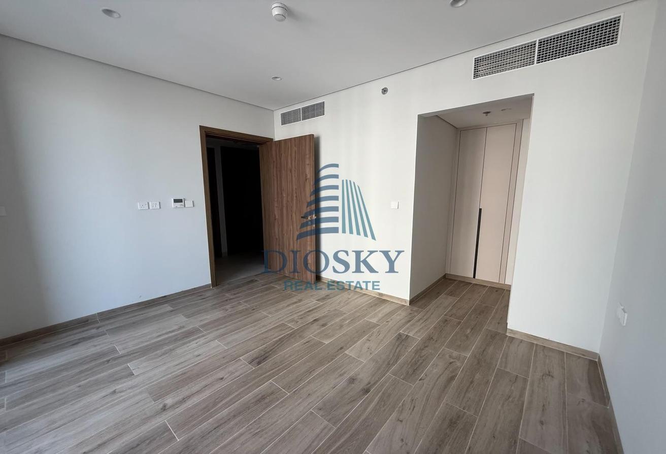 Brand New | Modern Apartment |4BHK With Maids Room photo 7