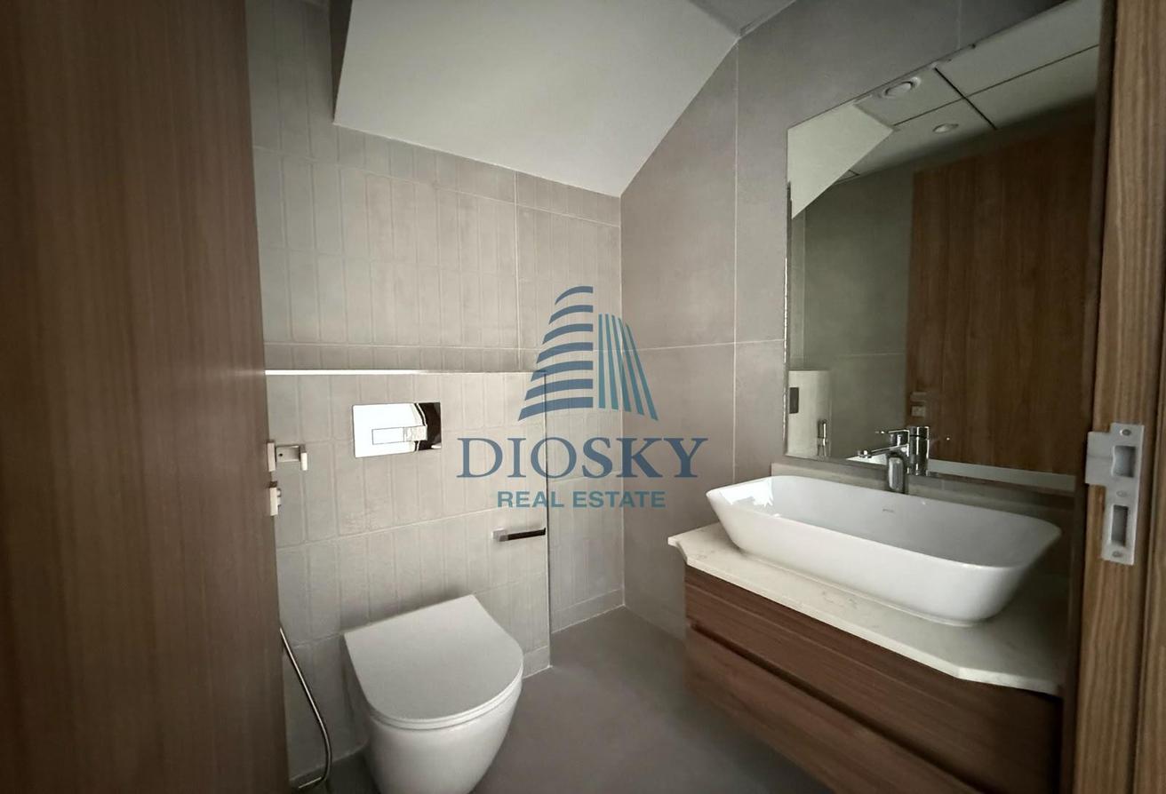 Brand New | Modern Apartment |4BHK With Maids Room photo 15