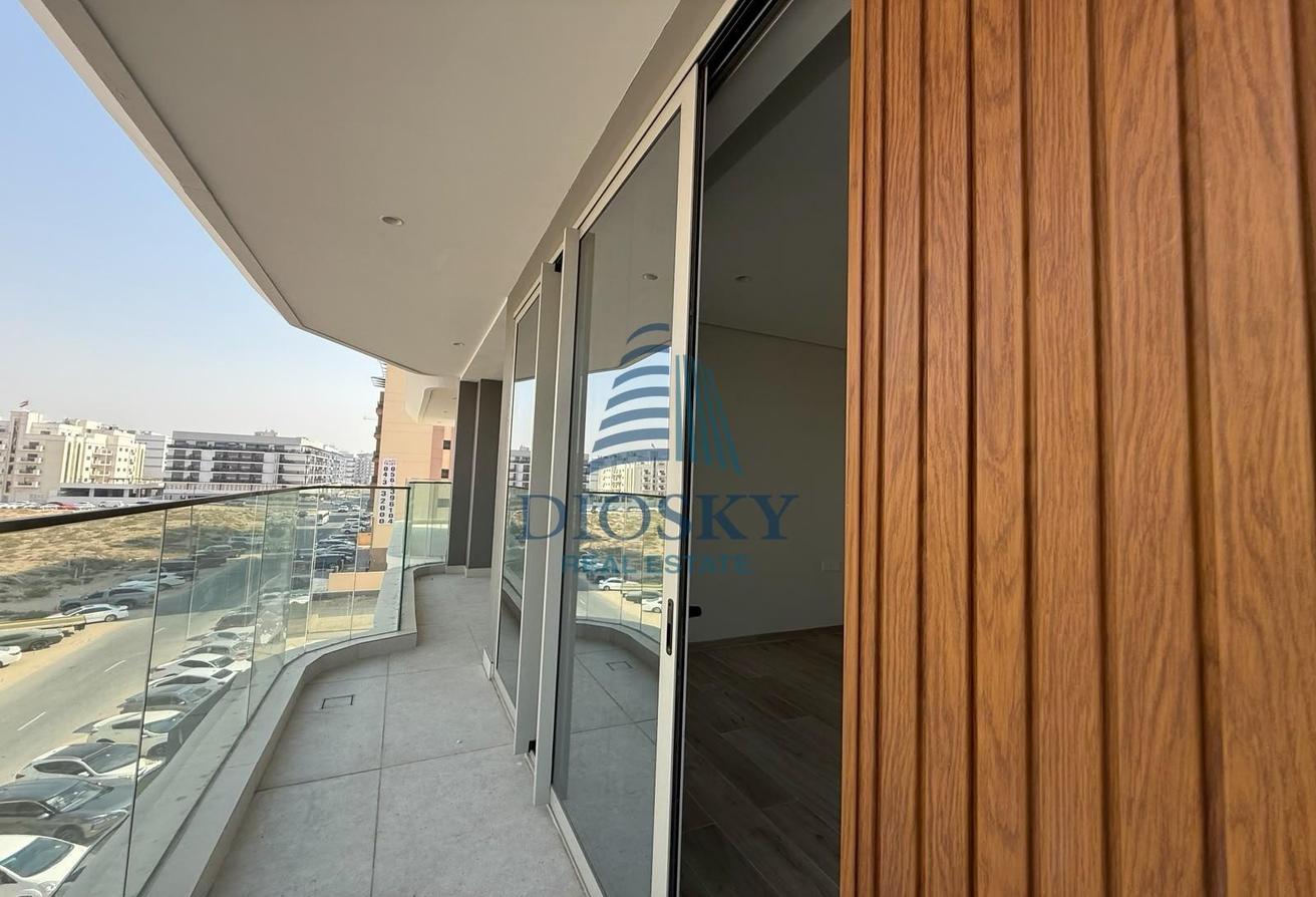 Brand New | Modern Apartment |4BHK With Maids Room photo 16