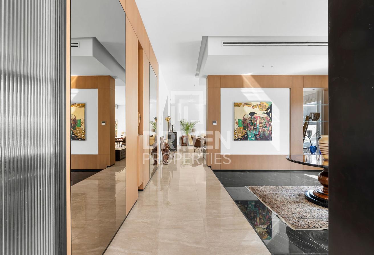 Modern Villa | Stunning Garden and Koi Pond photo 4