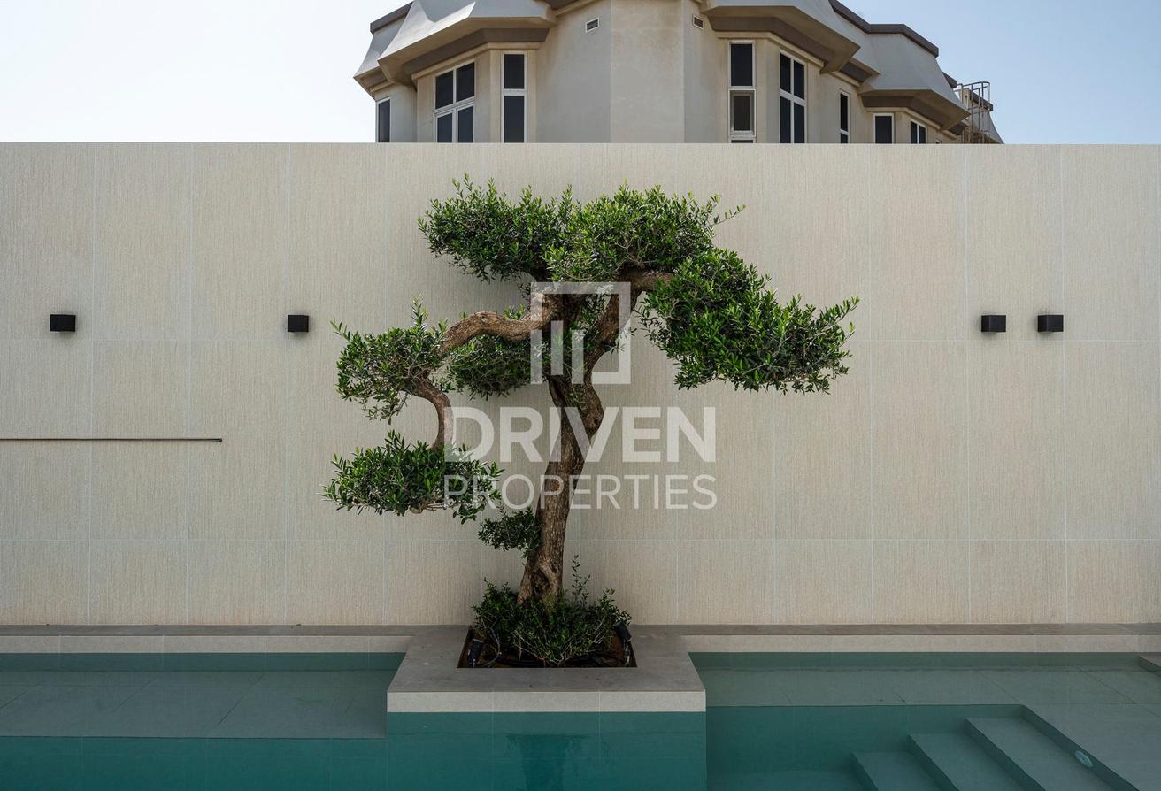 Modern Villa | Stunning Garden and Koi Pond photo 20