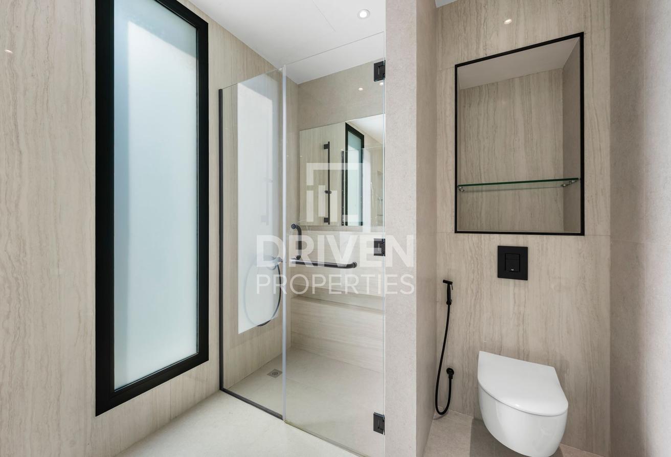 Modern Villa | Stunning Garden and Koi Pond photo 18