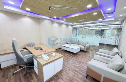 Business Centre - Studio - 3 Bathrooms for rent in Al Muraqqabat - Deira - Dubai