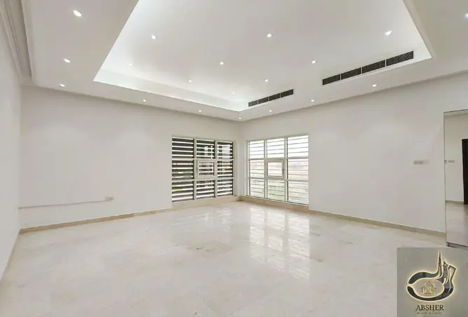 74250273 - Property Image 3
