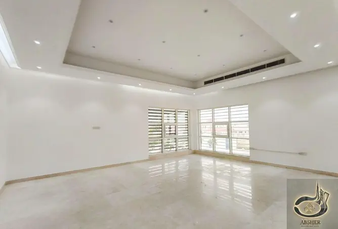 74250273 - Property Image 2