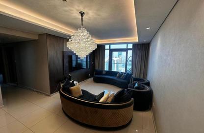 Apartment - 3 Bedrooms - 3 Bathrooms for sale in Paramount Tower Hotel  and  Residences - Business Bay - Dubai