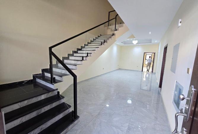 91798465 - Property Image 3