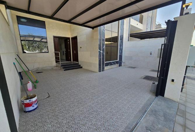91798465 - Property Image 2