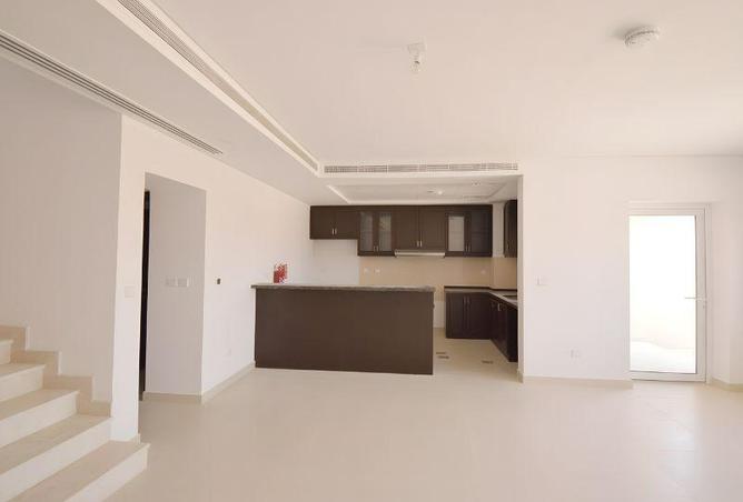 74232270 - Property Image 3