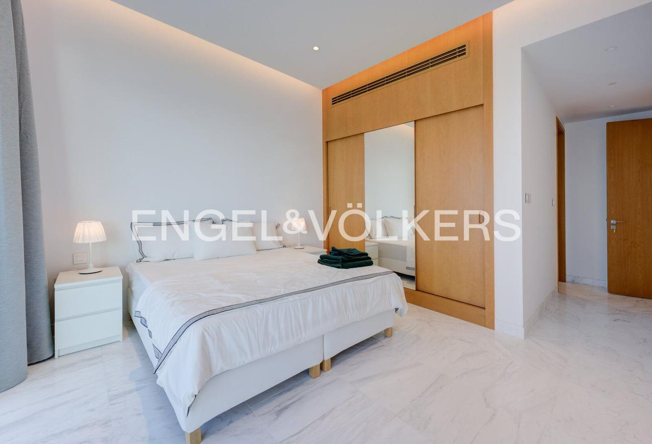 Exclusive | Furnished | Seafront photo 6
