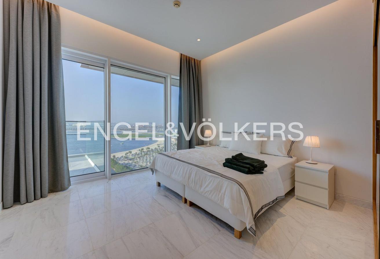 Exclusive | Furnished | Seafront photo 5