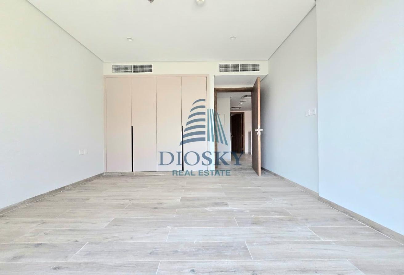 New Apartment | Near Dragon Mart | 4BHK Duplex photo 8