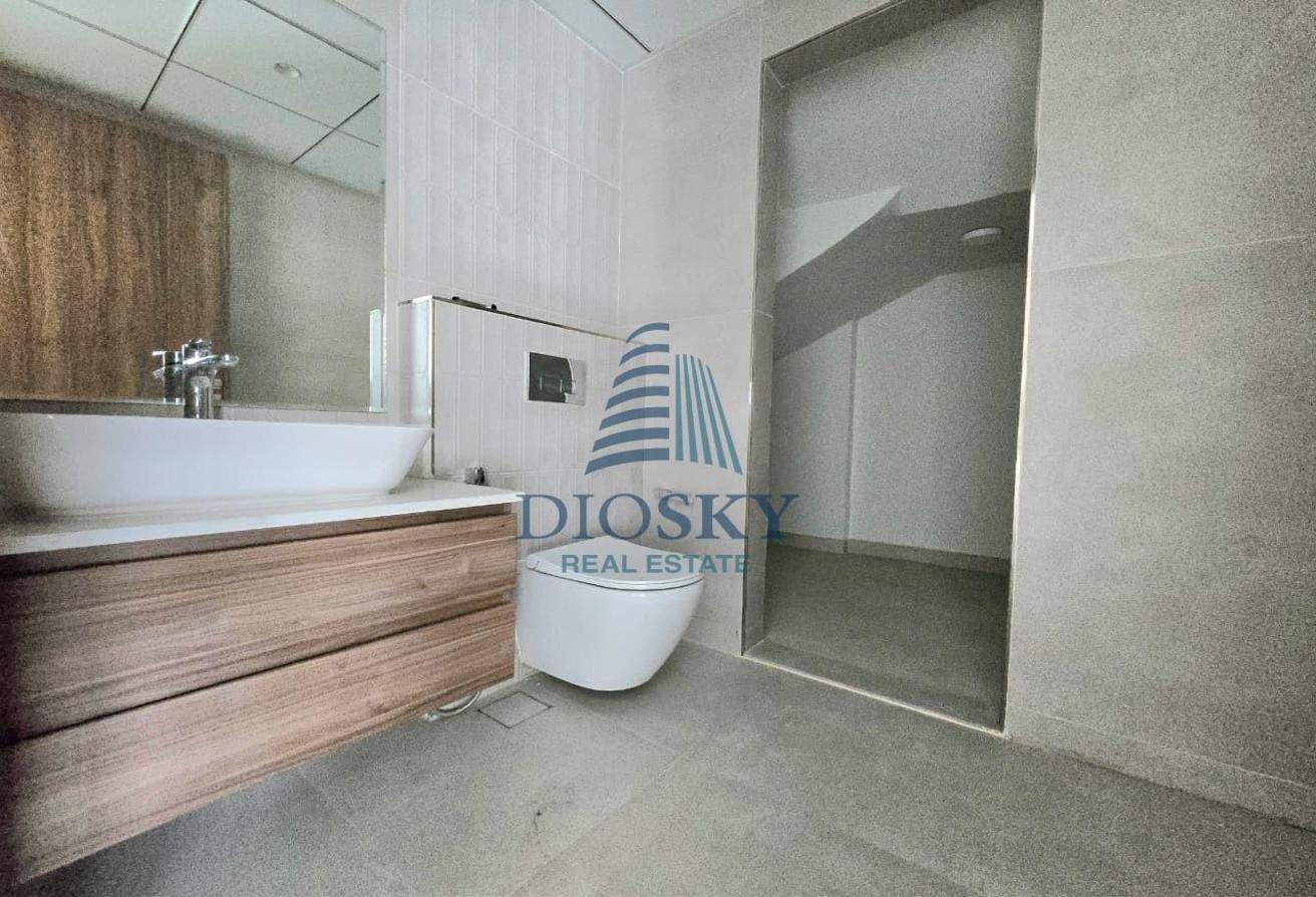 New Apartment | Near Dragon Mart | 4BHK Duplex photo 18
