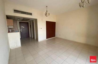 شقة - 1 حمام للبيع في L04 - طراز يوناني - المدينة العالمية - دبي شقة - 1 حمام للبيع في L04 - طراز يوناني - المدينة العالمية - دبي
