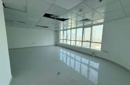 Office Space - 1 Bedroom - 2 Bathrooms for rent in Al Majaz 2 - Al Majaz - Sharjah