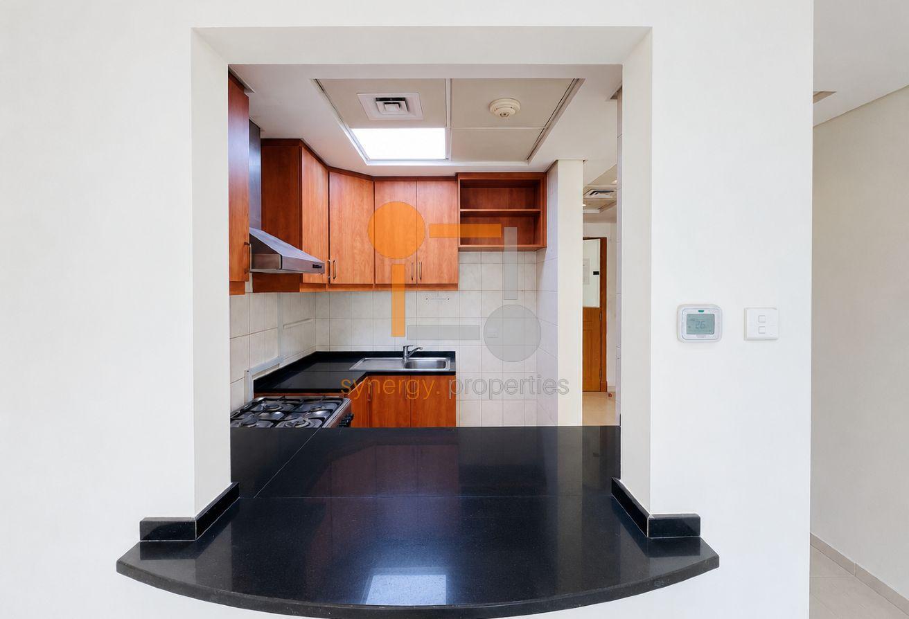 Close To Metro | UnFurnished | Ready to Move-In photo 2