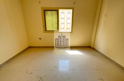 Apartment - 1 Bedroom - 1 Bathroom for rent in Muwailih Building - Muwaileh - Sharjah