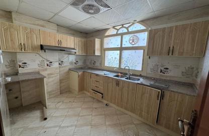 Apartment - 2 Bedrooms - 2 Bathrooms for rent in Abna Saqer Building - Al Hamidiya 1 - Al Hamidiya - Ajman