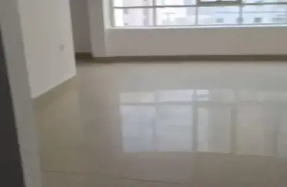 شقة - 3 غرف نوم - 3 حمامات للبيع في التعاون - الشارقة