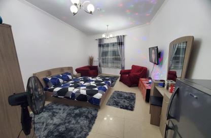 Apartment - Studio - 1 for rent in Capital Tower - Al Majaz - Sharjah Apartment - Studio - 1 for rent in Capital Tower - Al Majaz - Sharjah