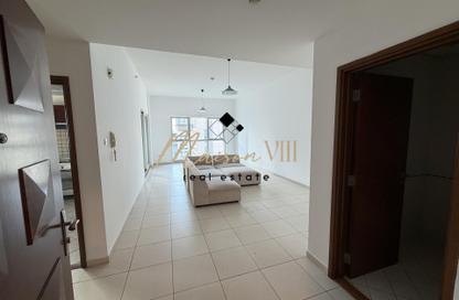 Apartment - 1 Bedroom - 2 Bathrooms for rent in Cascades Tower - Dubai Marina - Dubai