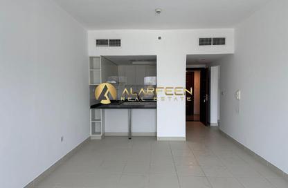 Apartment - 1 Bedroom - 2 Bathrooms for rent in Oxford Building - District 14 - Jumeirah Village Circle - Dubai