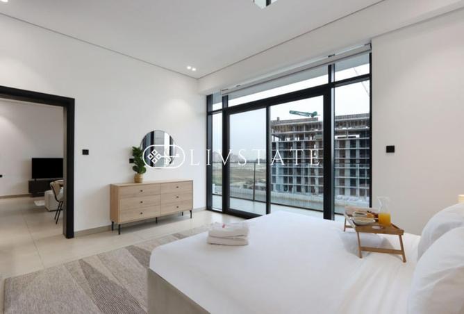 Spacious Layout | Best Deal | Furnished | Vacant photo 2