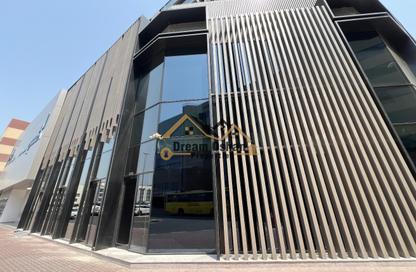 Retail - Studio - 2 Bathrooms for rent in Oud Metha - Bur Dubai - Dubai