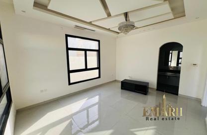 Villa - 3 - 5 for rent in Al Zaheya Gardens - Al Zahya - Ajman