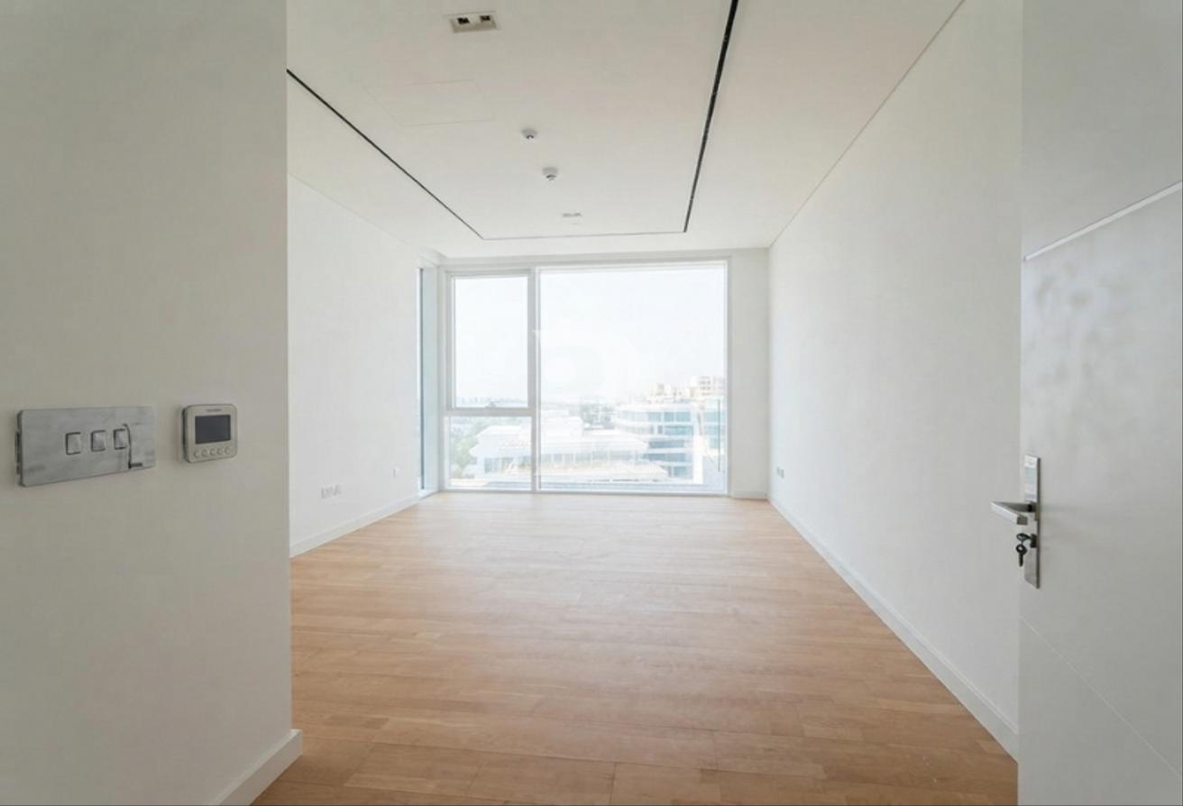 Super Spacious | Premium Layout | Prime Location photo 5