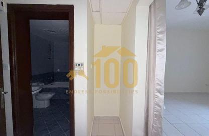 شقة - 1 حمام للايجار في P04 - طراز فرنسي - المدينة العالمية - دبي شقة - 1 حمام للايجار في P04 - طراز فرنسي - المدينة العالمية - دبي