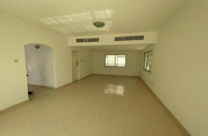 Villa - 4 Bedrooms - 6 Bathrooms for rent in Al Muntazah Complex - Jebel Ali Village - Jebel Ali - Dubai Villa - 4 Bedrooms - 6 Bathrooms for rent in Al Muntazah Complex - Jebel Ali Village - Jebel Ali - Dubai