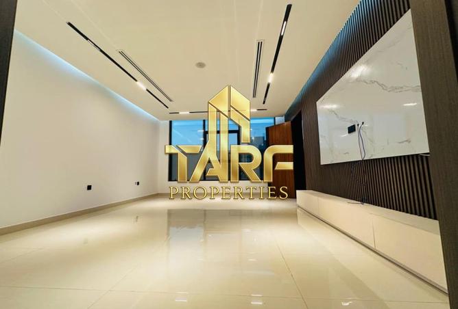 129740412 - Property Image 2