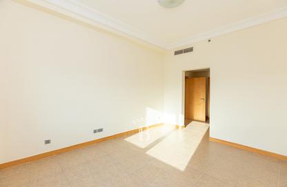 Apartment - 1 - 2 for rent in Al Khushkar - Shoreline Apartments - Palm Jumeirah - Dubai