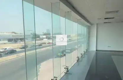 Warehouse - Studio - 2 Bathrooms for rent in RAS - Umm Ramool - Dubai