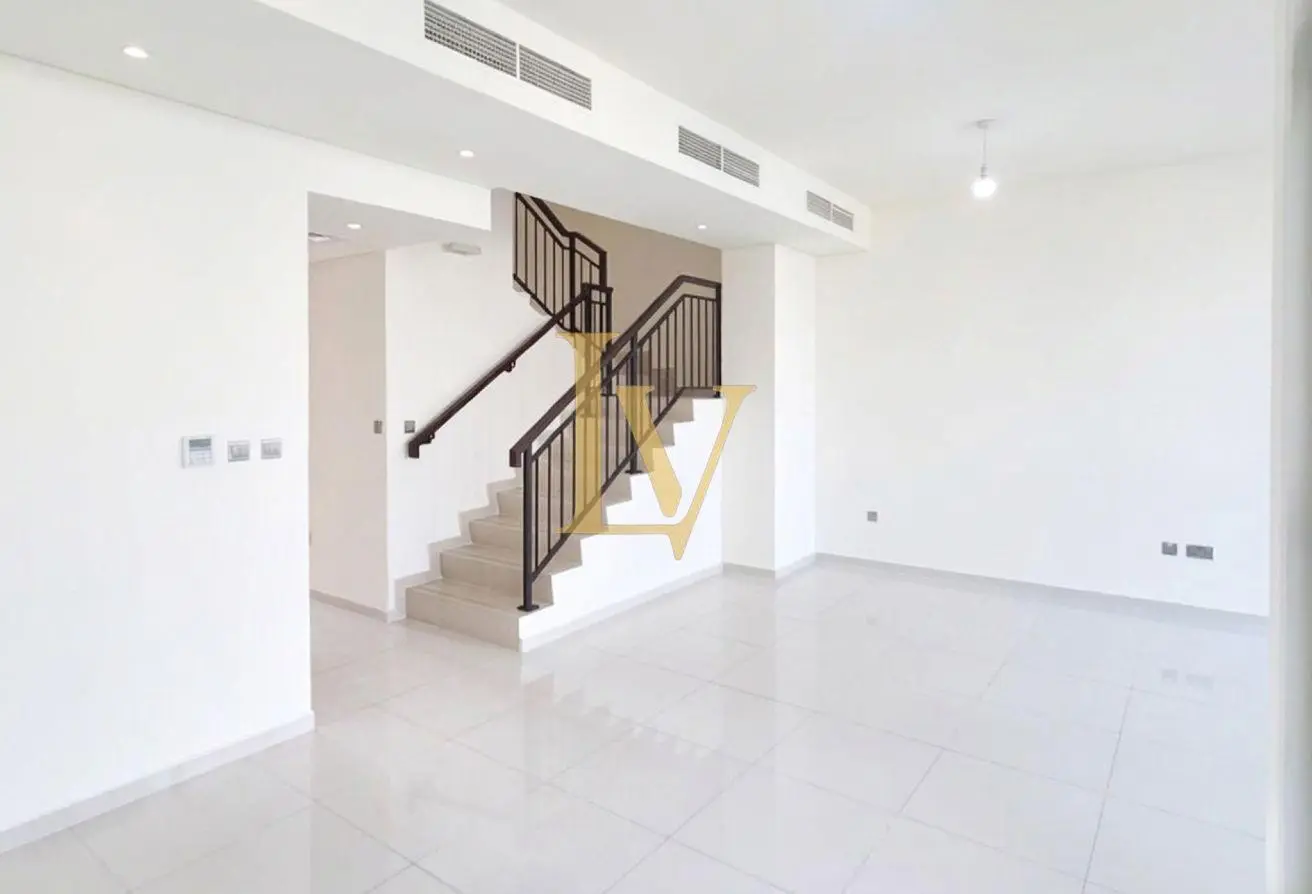 166534205 - Property Main Image