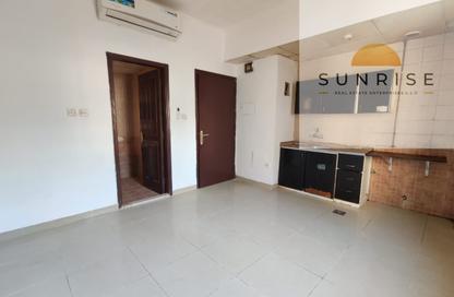 Apartment - Studio - 1 for rent in Fire Station Road - Muwaileh - Sharjah Apartment - Studio - 1 for rent in Fire Station Road - Muwaileh - Sharjah