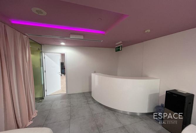 82810800 - Property Main Image