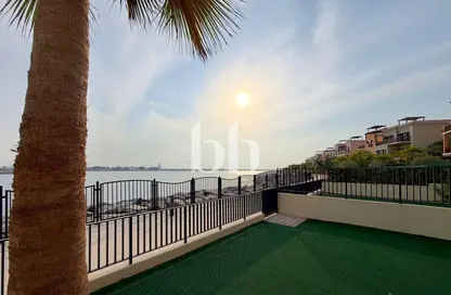 Townhouse - 3 Bedrooms - 6 Bathrooms for rent in Sur La Mer 1 - Sur La Mer - Jumeirah 1 - Jumeirah - Dubai