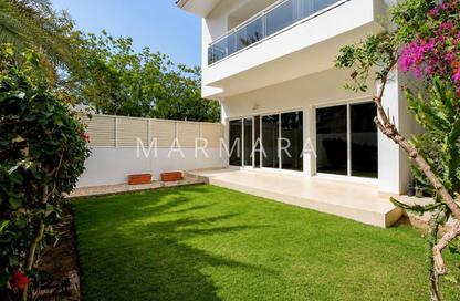 Villa - 4 Bedrooms - 3 Bathrooms for rent in Jumeirah 2 Villas - Jumeirah 2 - Jumeirah - Dubai