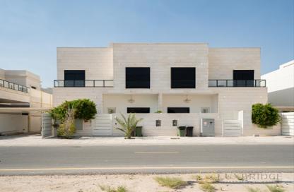 Villa - 5 Bedrooms - 6 Bathrooms for rent in Nad Al Sheba Gardens 1 - Nad Al Sheba Gardens - Nad Al Sheba 1 - Nad Al Sheba - Dubai Villa - 5 Bedrooms - 6 Bathrooms for rent in Nad Al Sheba Gardens 1 - Nad Al Sheba Gardens - Nad Al Sheba 1 - Nad Al Sheba - Dubai