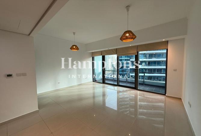 Marina Canal View | Near Metro-Tram | Unfurnished
